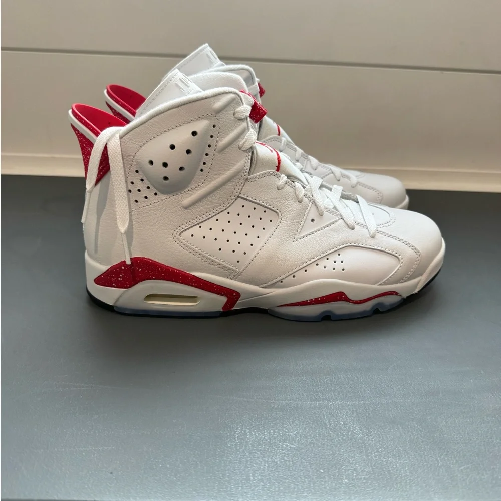 Air Jordan 6 Retro “White/Red” - Men’s 9 / Women’s 10.5 - Picture 3 of 8